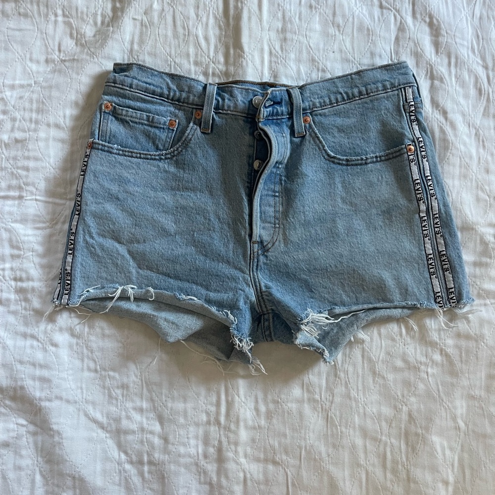 Levi’s 501 denim shorts